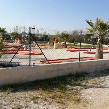 Mobile Tout Confort A 150m De La Plage Holiday home Hyeres