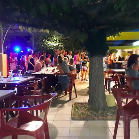 Mobile Tout Confort A 150m De La Plage * Hyeres
