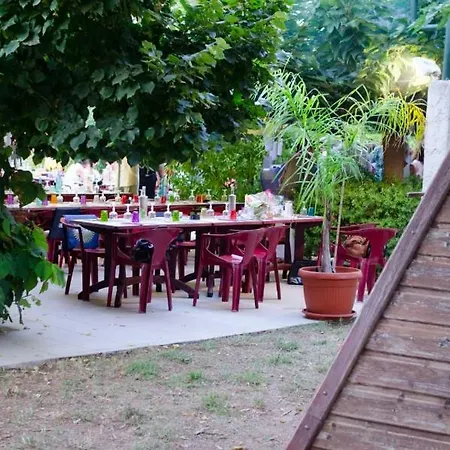 Mobile Tout Confort A 150m De La Plage Holiday home Hyeres