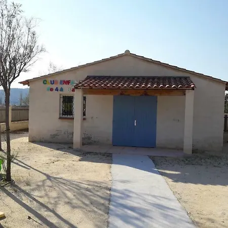 Holiday home Mobile Tout Confort A 150m De La Plage Hyeres